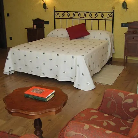 Hotel Montealegre Montealegre (Leon)