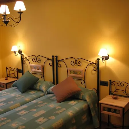 Hotel Montealegre *
