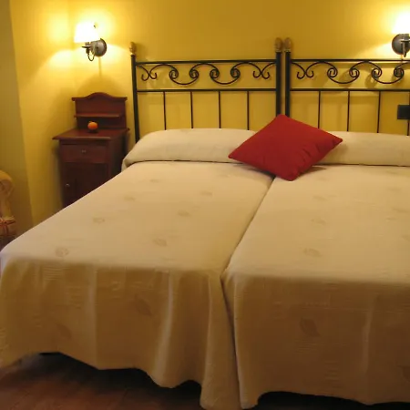 Montealegre Hotel *